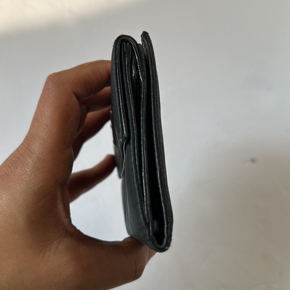 Authentic Prada wallet - Picture 3 of 14